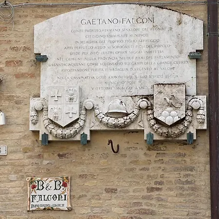 Bed & Breakfast Falconi